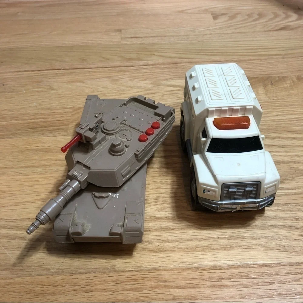 Military Vehicle Bundle Tank White Truck Army Brown Gray Kids Toy